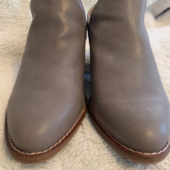 Gray Lucky Brand Booties Sz 7 M - Picture 11 of 11